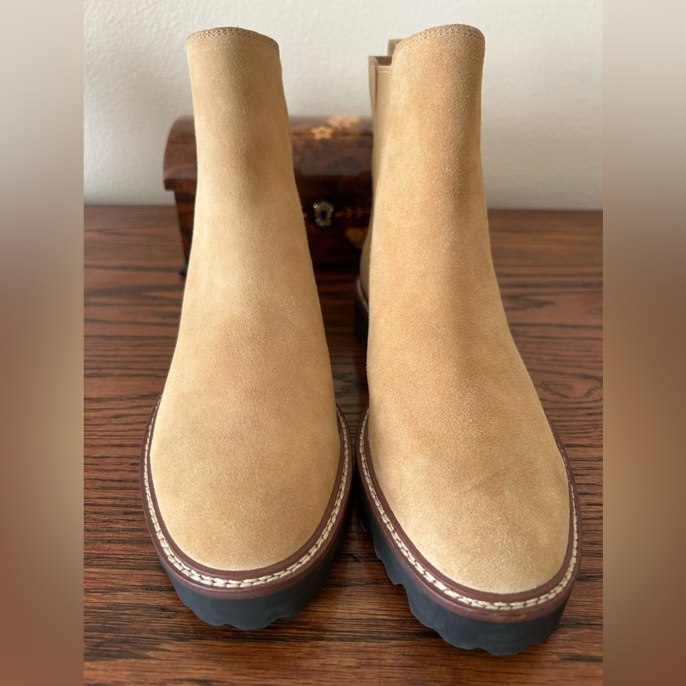 Madewell Camel Light Brown Leather Chelsea Boots